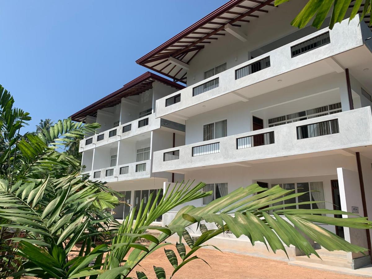 Anveela Hotel Beruwala Exterior photo